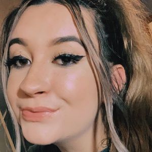 Meet your Posher, Bethany